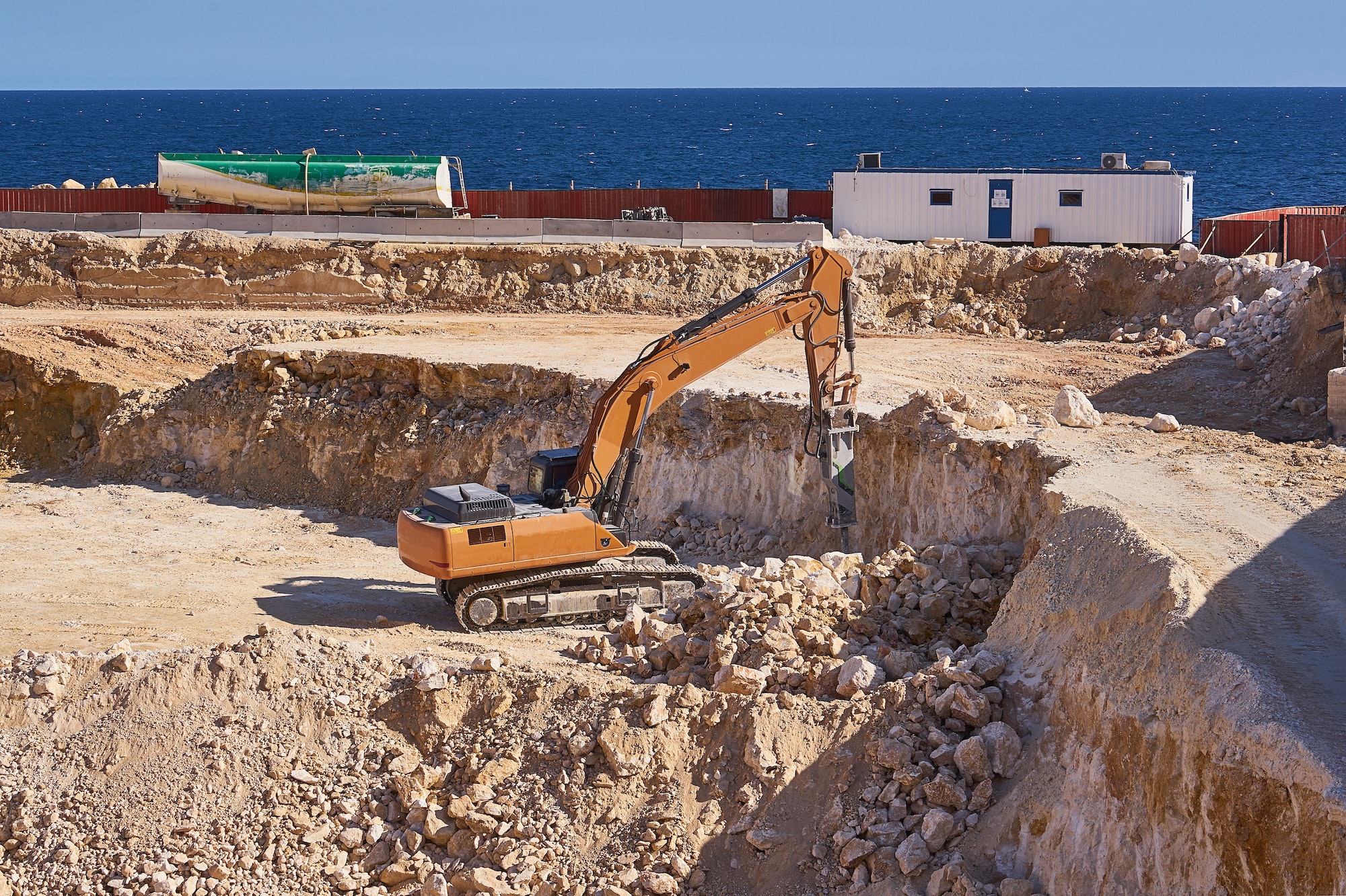 Building construction during economic crisis in Malta